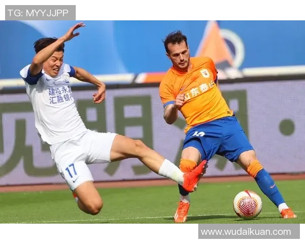 上海足球队在挑战赛积分榜上以92分稳居第一位置展现强劲实力