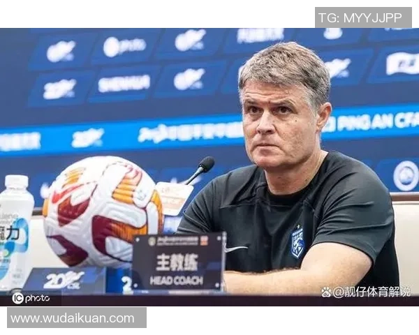 深入探讨足球分析的技巧与策略助力球队提升竞技水平