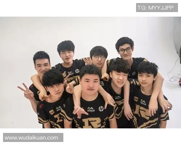 英雄联盟盛宴：深入解析RNG战队的默契配合与战术运用